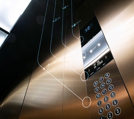 Managing people flow and user experience with KONE DX