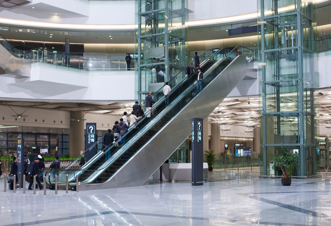 img_ref_Hongqiao_Carousel 1